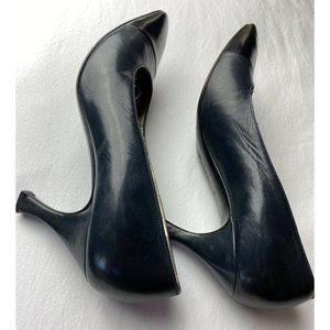 Classic Bruno Magli Navy Leather Pumps Heels 8.5 U